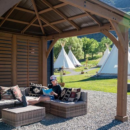Dreamcatcher Tipi Hotel Gardiner Exteriör bild